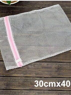 Pink-Trim Mesh Wash Bag for Women there in this bundle NWT
